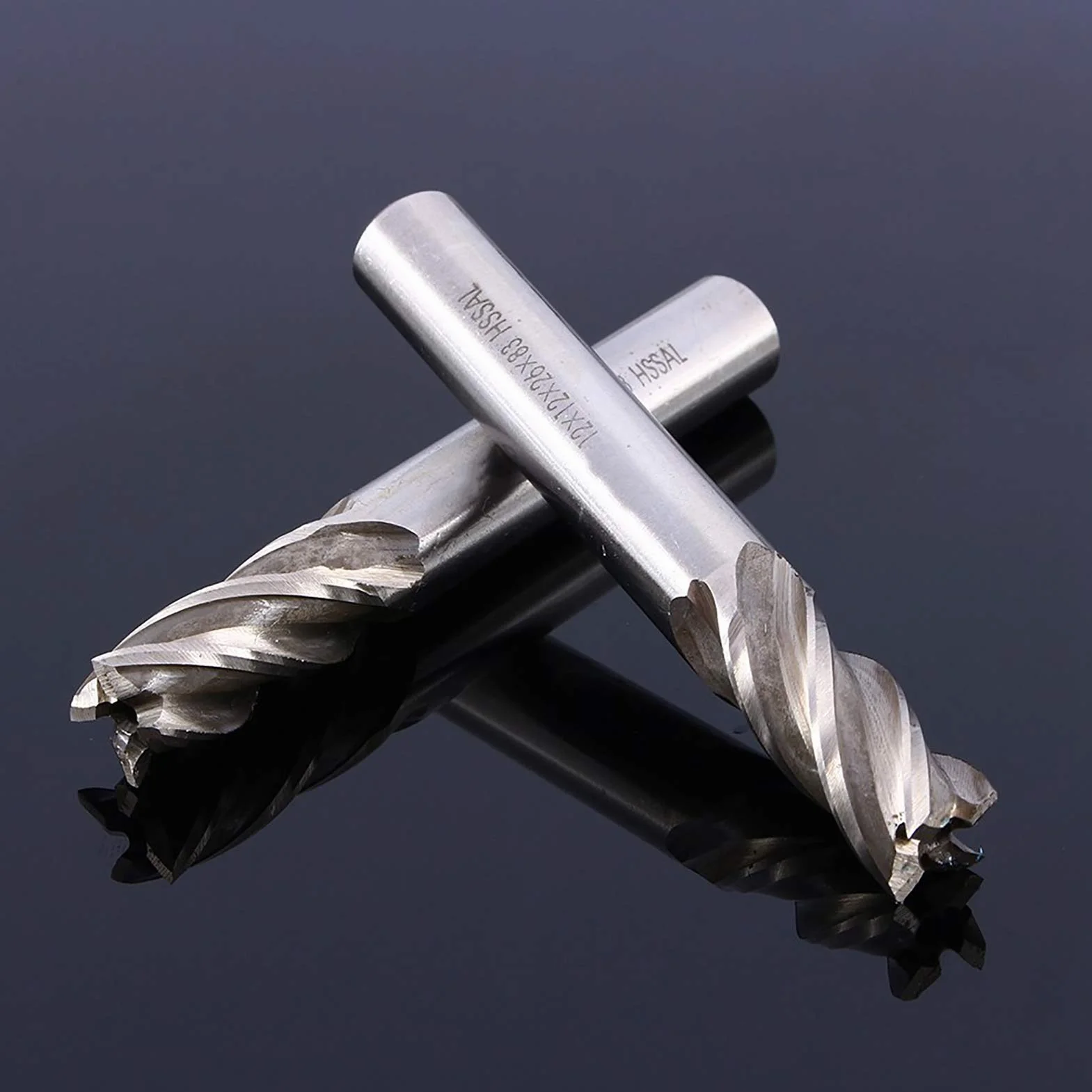 Yosoo Health Gear Frez trzpieniowy HSS 12 mm z 4 ostrzami, wiertło z chwytem prostym do frezowania metalu, narzędzie do szybkiego cięcia CNC, frezarki, wiertarki