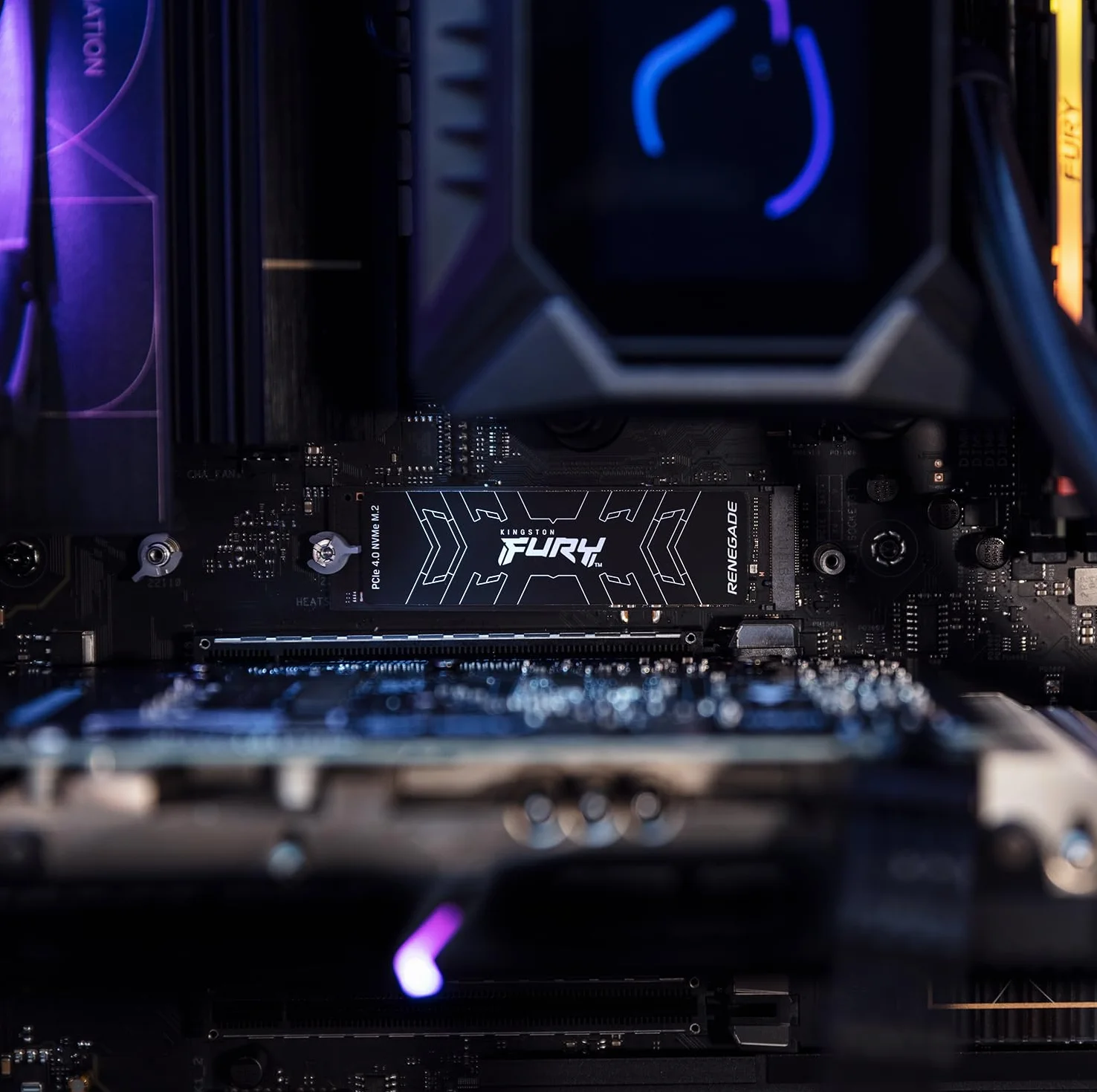 Kingston FURY Renegade PCIe 4.0 NVMe M.2 SSD dla graczy, entuzjastów i zaawansowanych użytkowników - SFYRD/2000G, Czarny