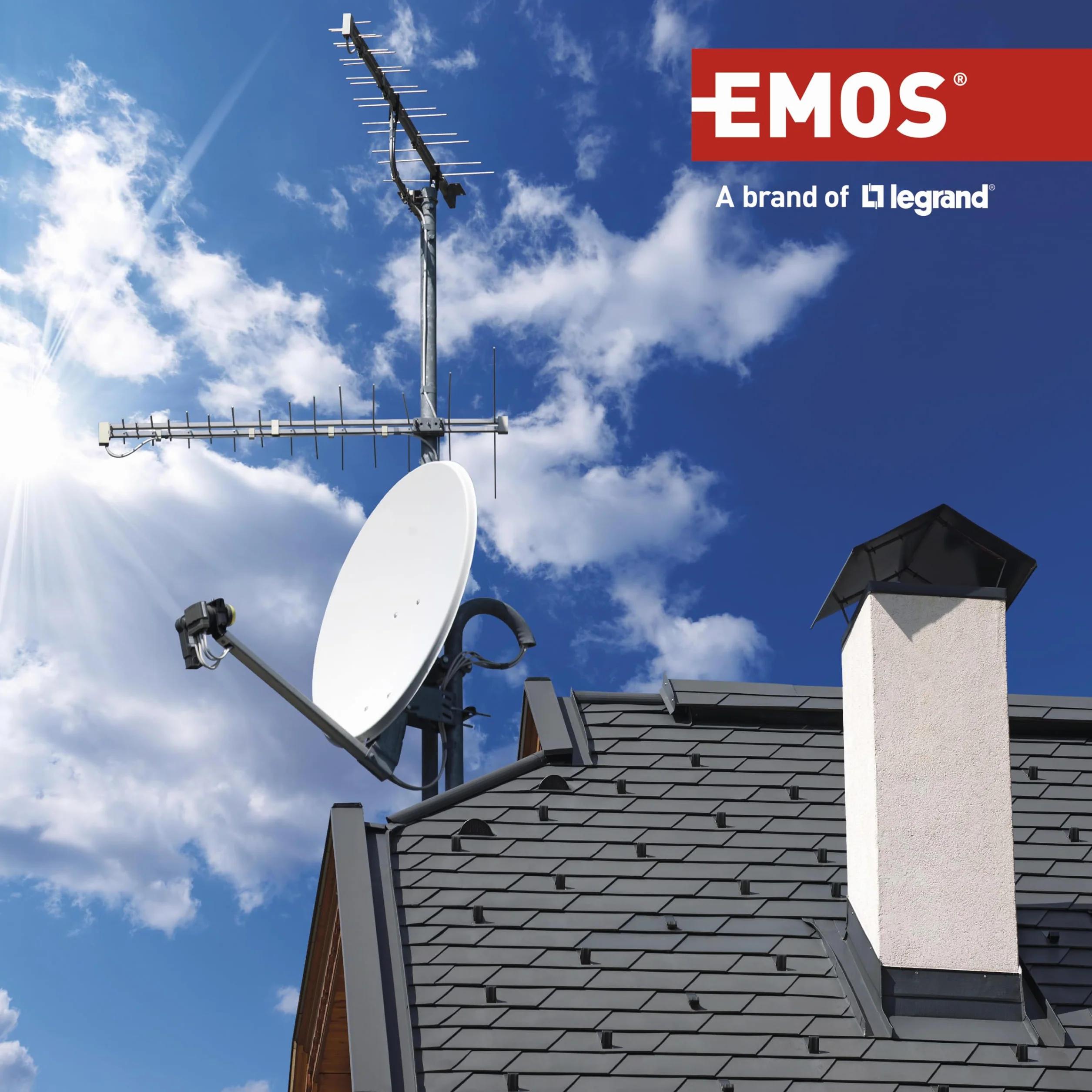 EMOS Kabel antenowy, przewód koncentryczny/abonencki, 15 m do telewizji cyfrowej, odbiornika TV, SAT | podwójnie ekranowany, 75 omów, złącza: wtyczka oraz gniazdo IEC, 1x prosty, 1x kątowy 90°