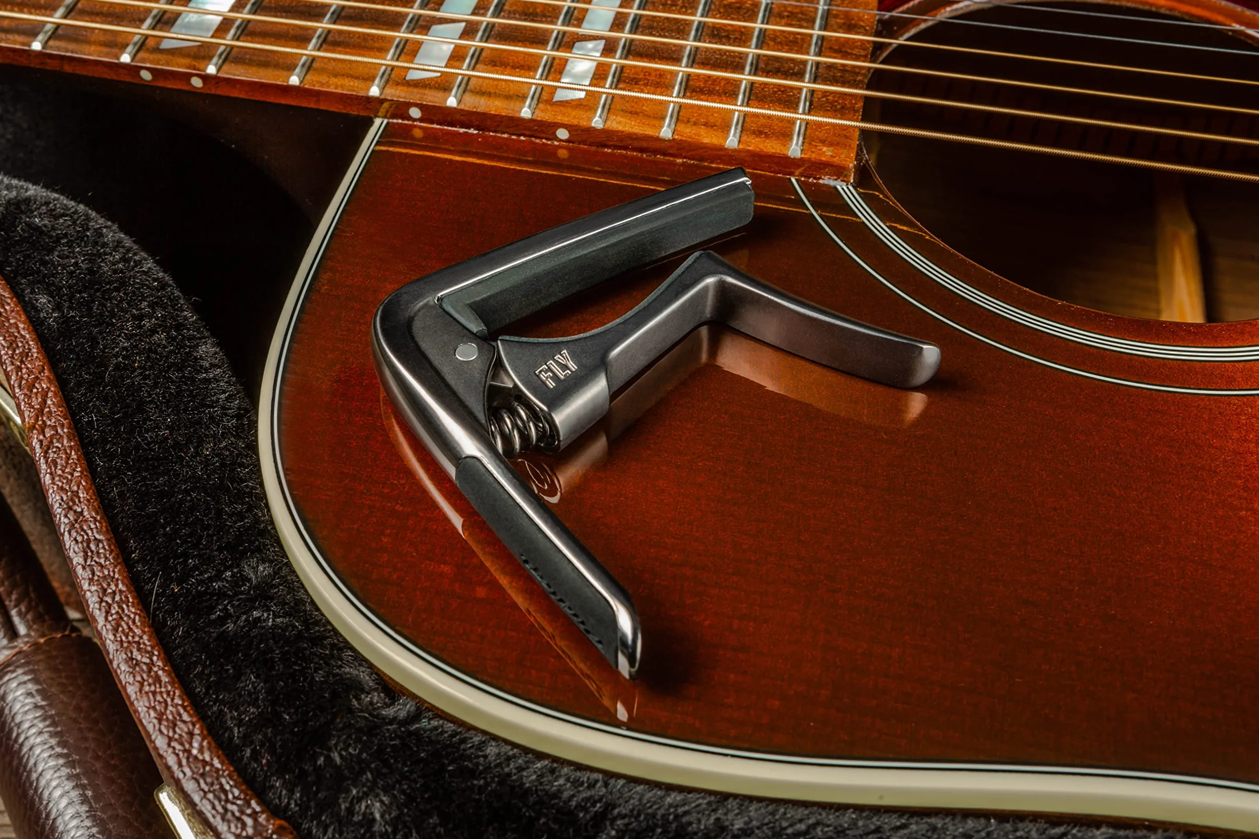 Jim Dunlop 63CGM Trigger Fly Capo zakrzywiony pistolet metalowy, 68 g