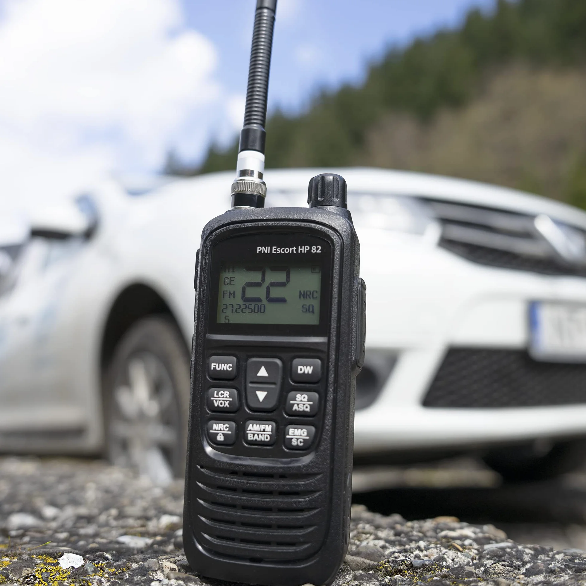 Radiostacja przenośna CB PNI Escort HP 82, multi standard, 4W, 12V, AM-FM, NRC, Dual Watch, Roger Beep, regulowany ASQ SQ, VOX