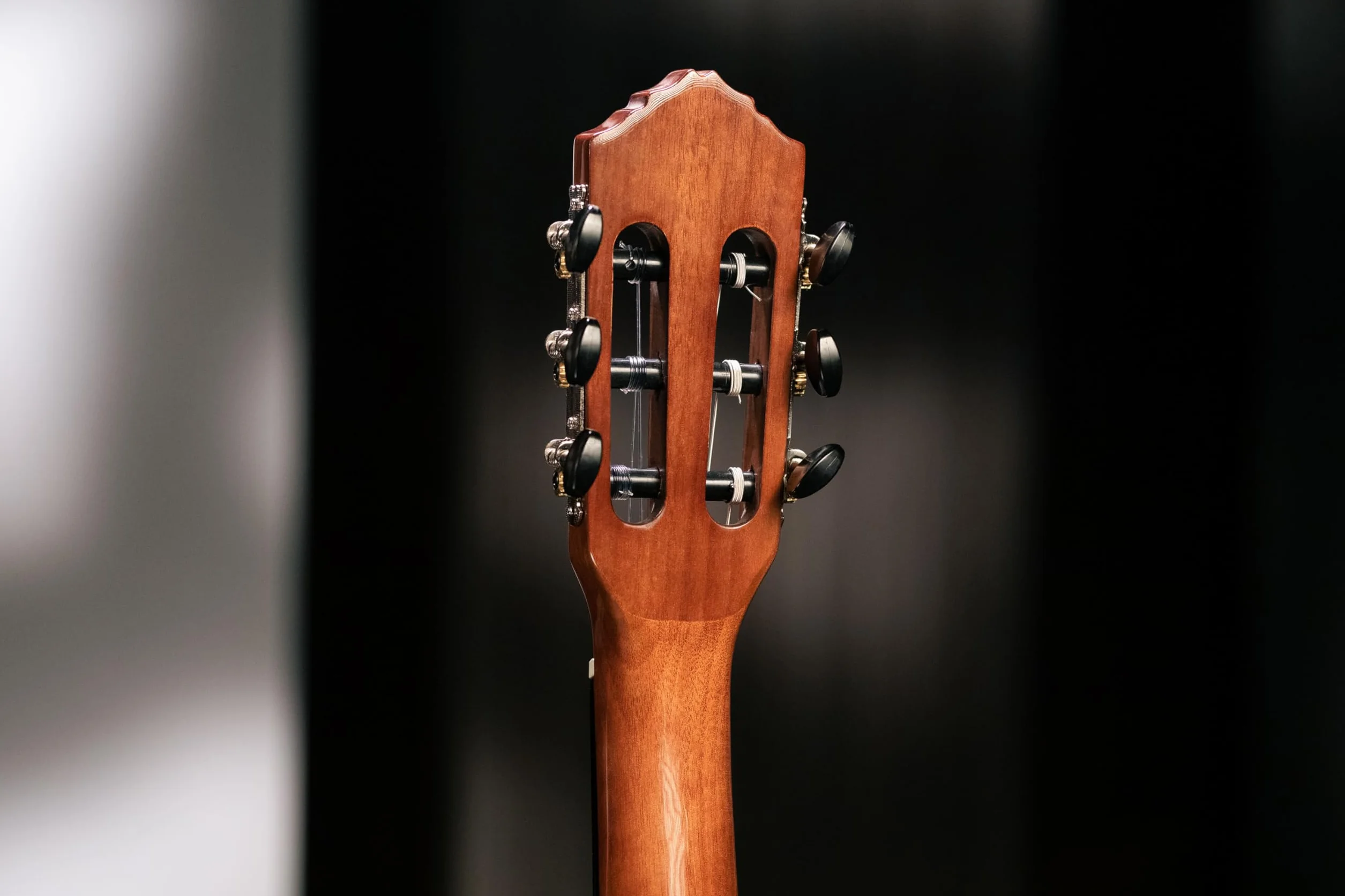 Ortega Guitars 3/4 Classical Guitar – Seria Student – Świerk/Katalpa, Wykończenie Naturalne, Połysk (RST5-3/4)
