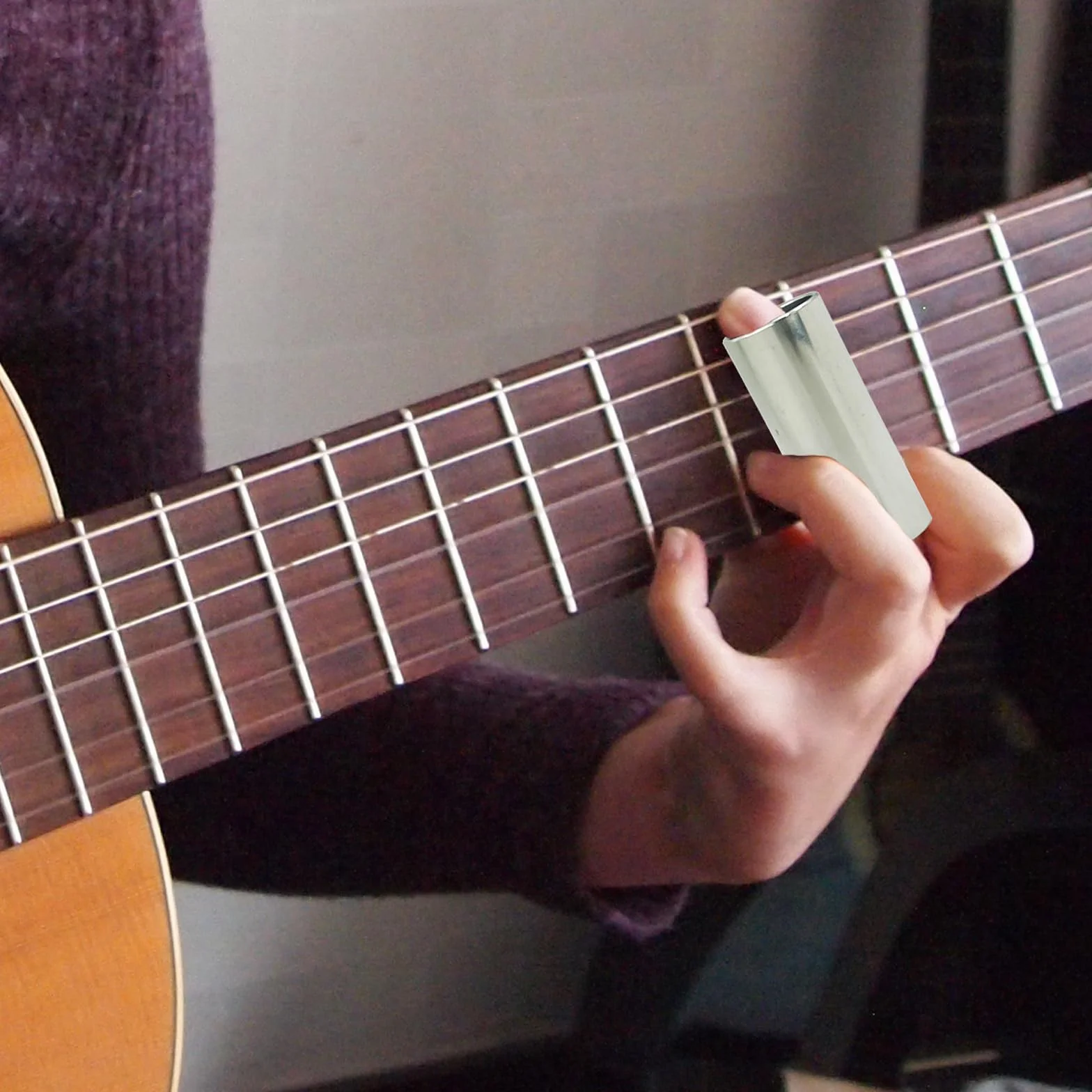 zjeżdżalnia gitarowa,slajd gitarowy,3 sztuki slajdów gitarowych (2 metalowe i 1 szklane), 4 sztuki ze stali nierdzewnej i 4 sztuki plastikowych wykałaczek na palce,5 sztuk kostek gitarowych
