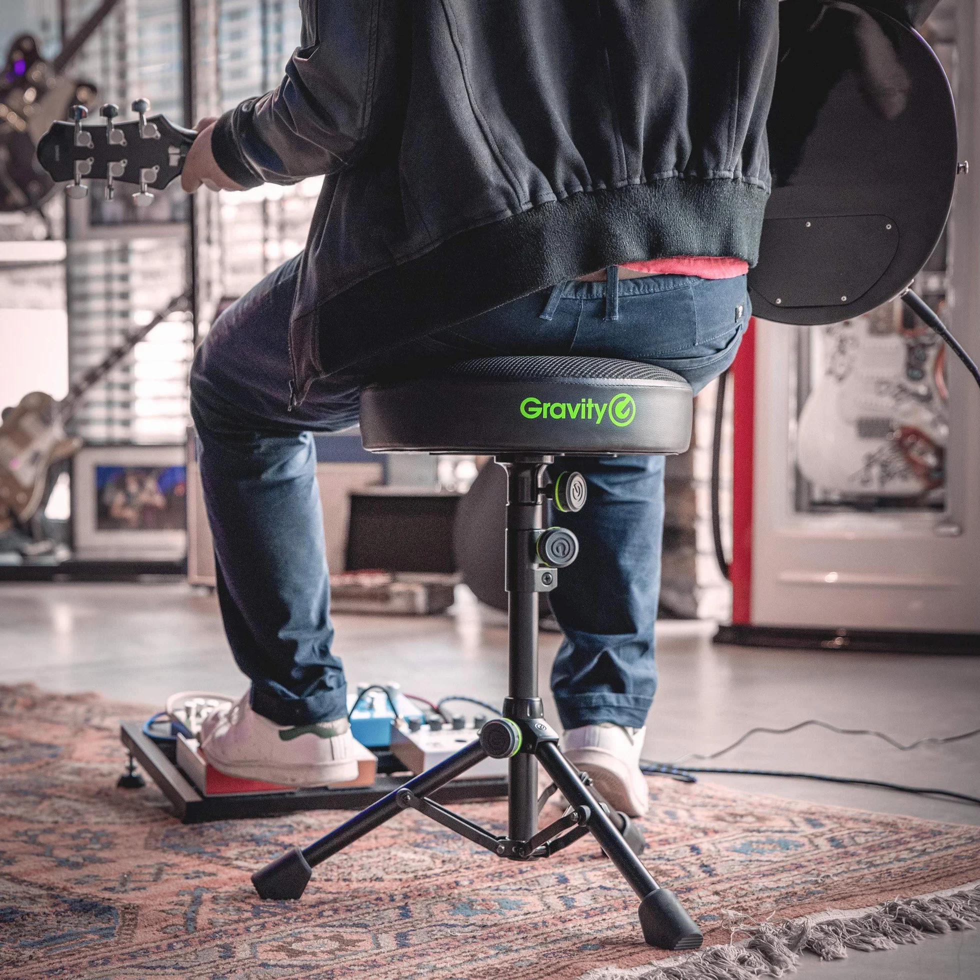 Gravity FD SEAT 1 – okrągły taboret muzyczny, składany, z regulacją wysokości