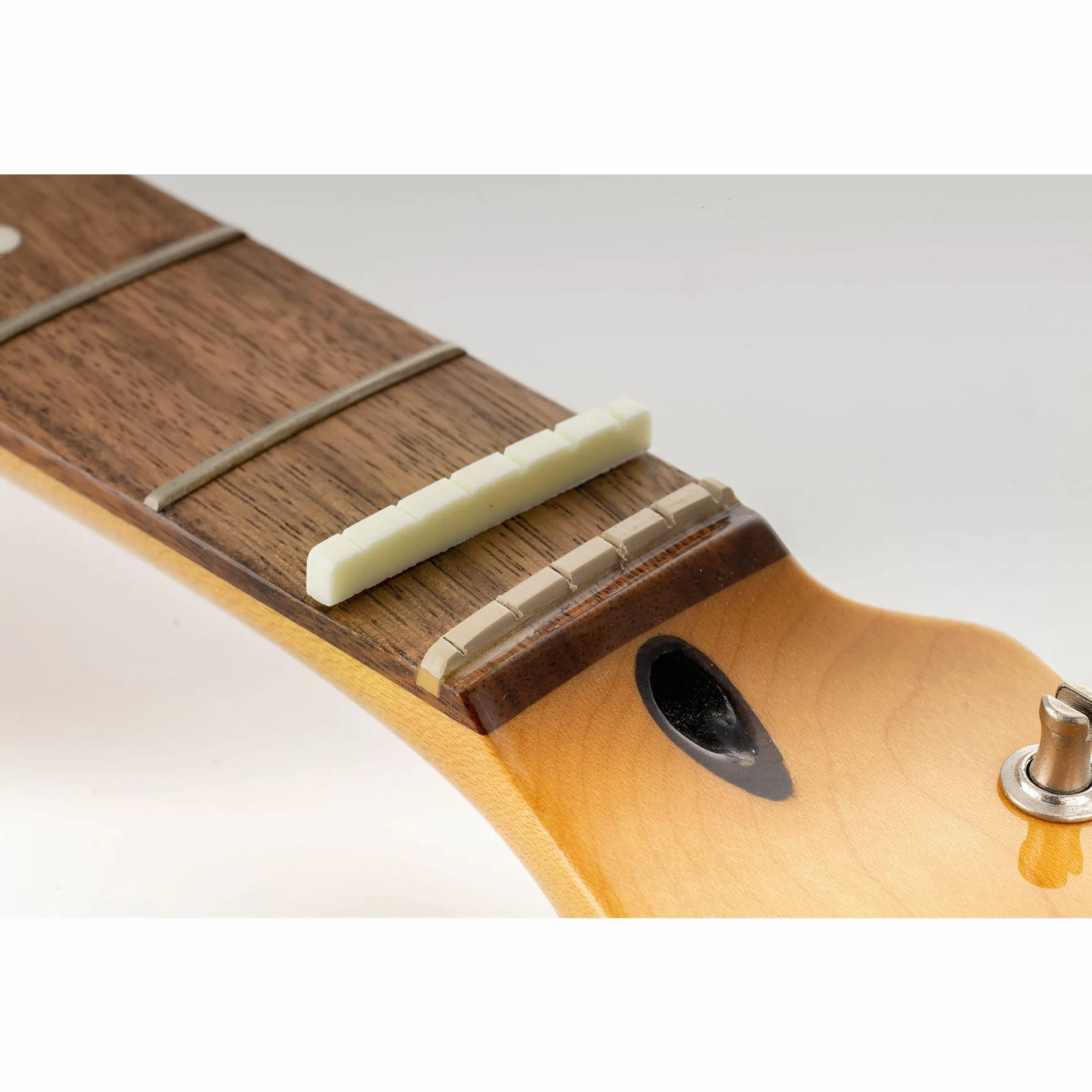 Musiclily Pro Plastik żywicy Mocznikowej 43mm Siodełko Gitarowe Strat Tele do Gitary Elektrycznej Stratocaster/Telecaster, Kość Słoniowa(2 szt.)