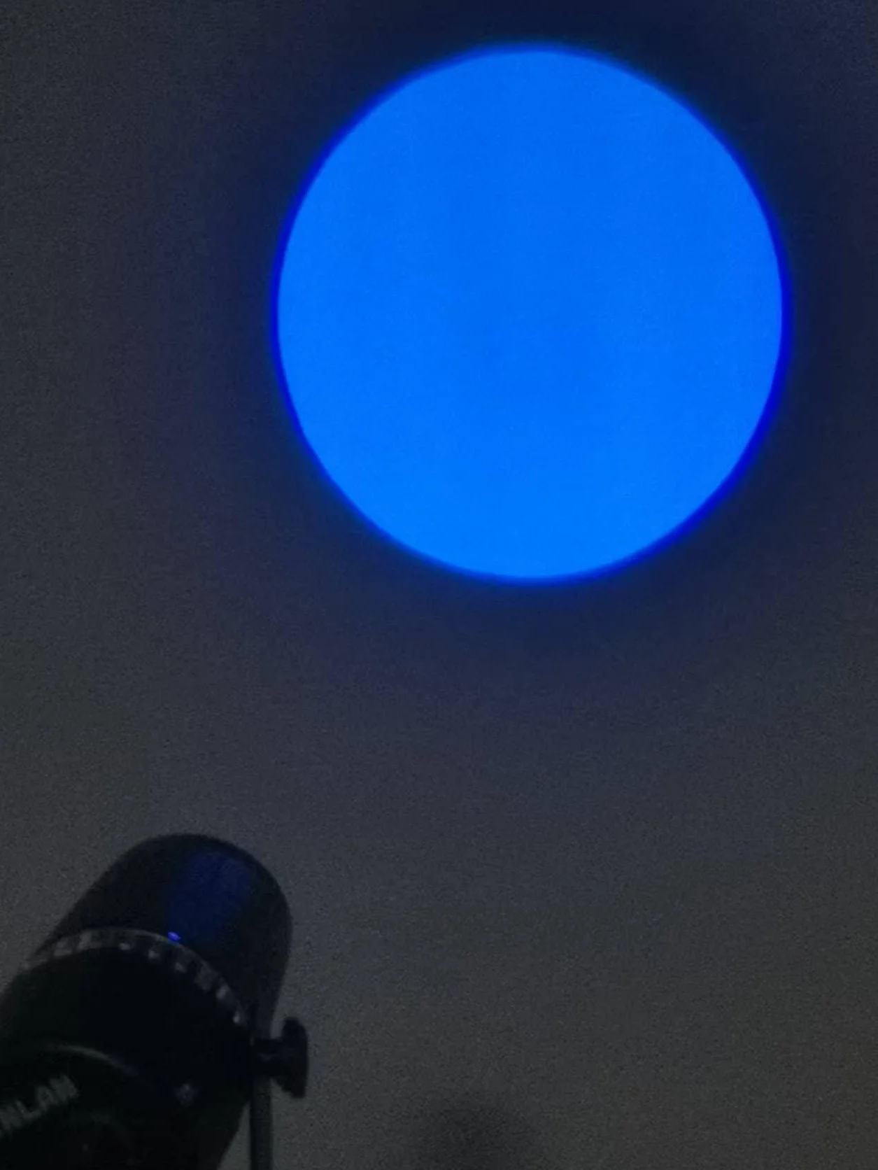 Oświetlenie punktowe LED 9 W RGB 3 w 1 – oświetlenie sceniczne i za pomocą pilota zdalnego sterowania na podczerwień
