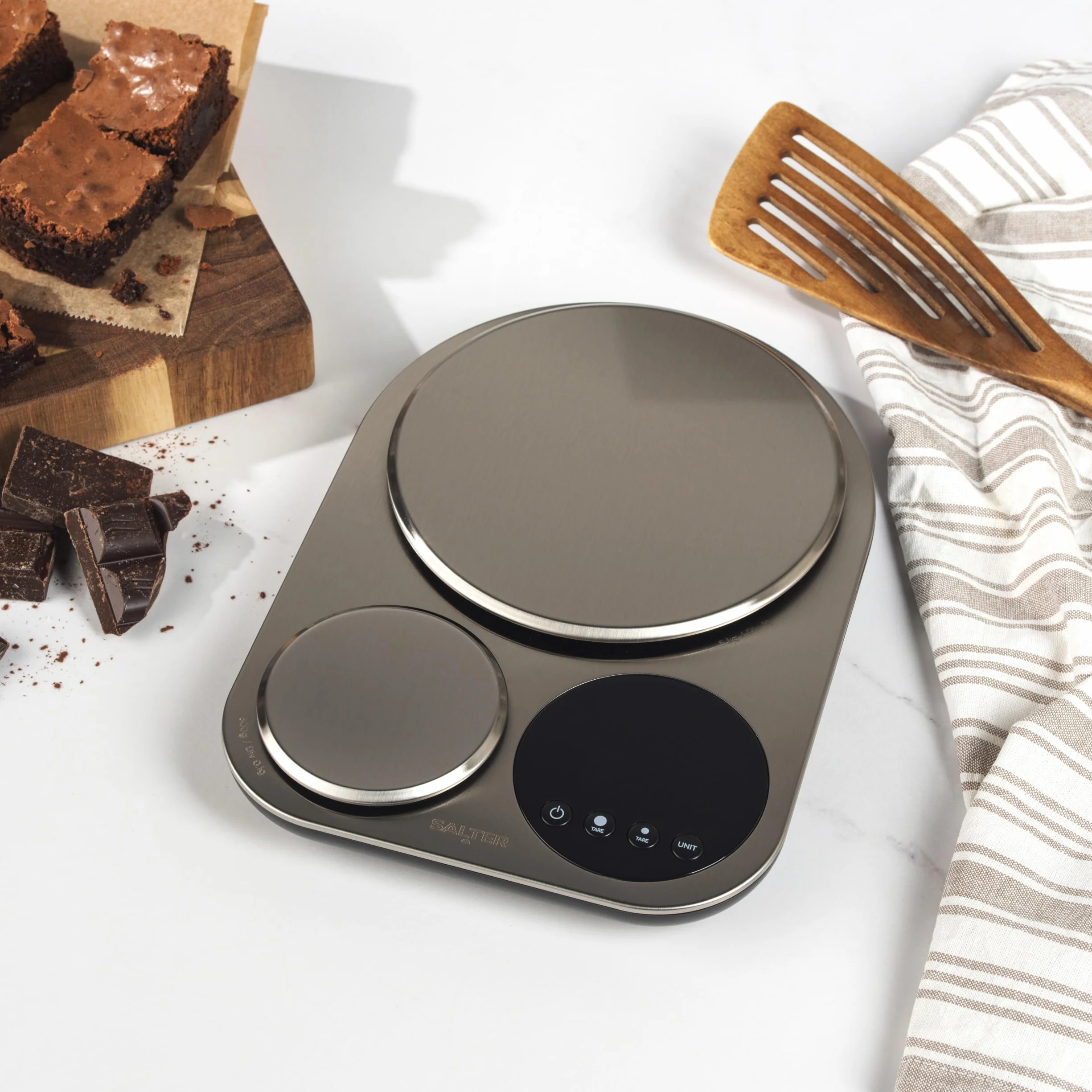 Salter Dual Platform Scale – Stal nierdzewna, Duza platforma 5kg, Mala platforma precyzyjna 500g, Funkcja tarowania, Pomiar cieczy, Cyfrowy wyswietlacz LED