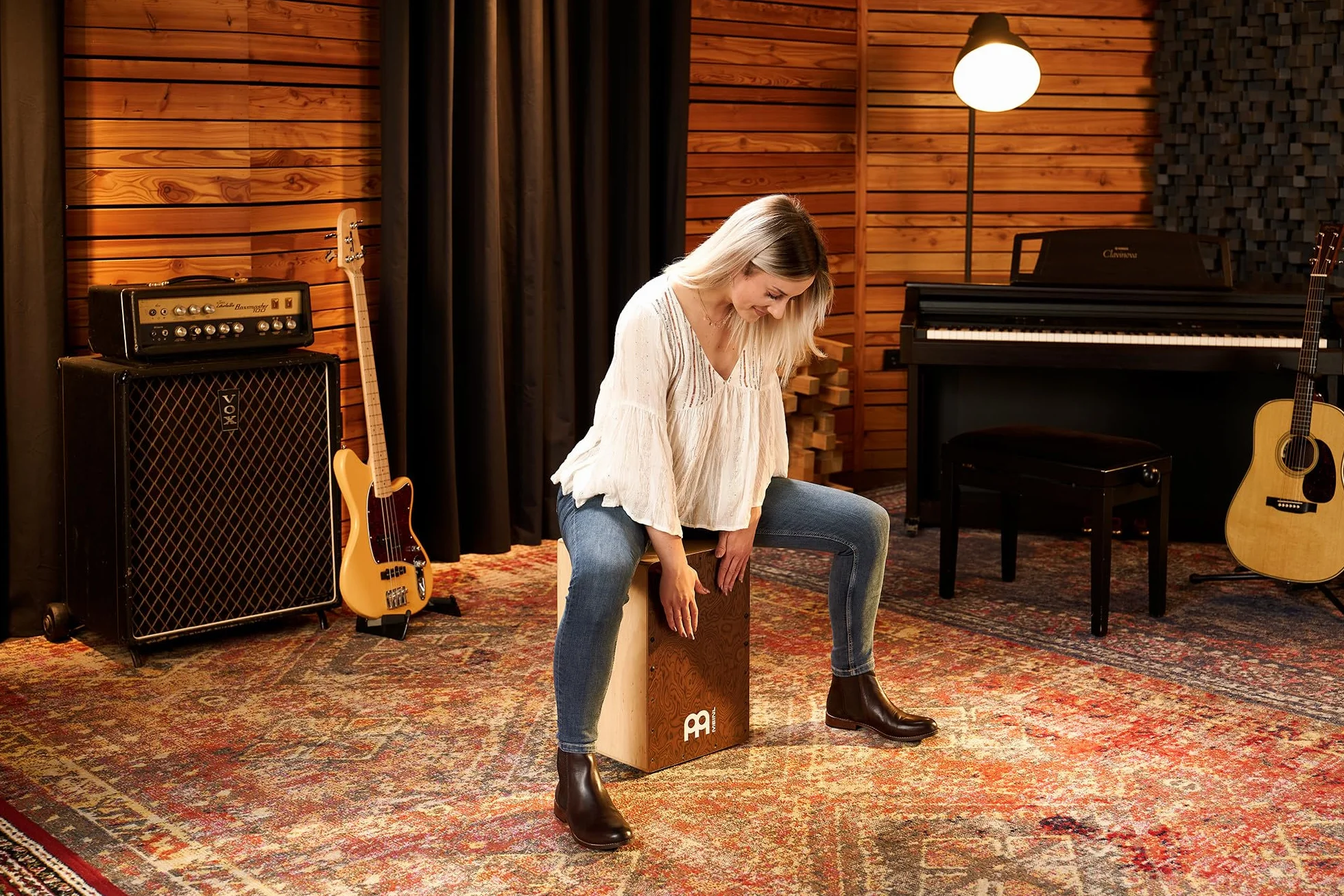 Meinl Percussion Snarecraft Cajon Instrument – Kompaktowy Cajon z Dwoma Sprężynami Werblowymi – Panel Przedni Burl Wood (SC80BW)