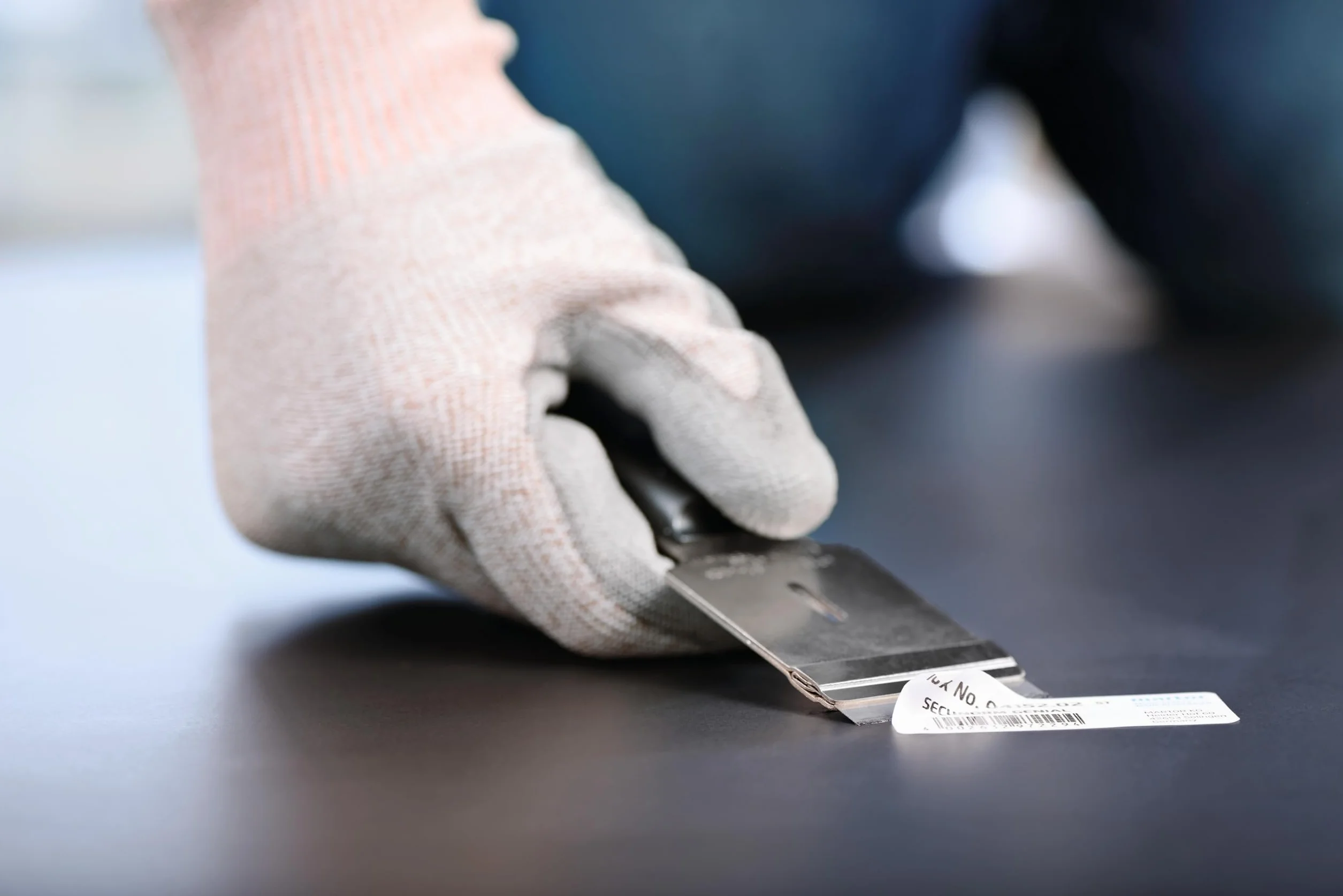 MARTOR skrobak SCRAPEX ARGENTAX, skrobak do etykiet, wąski, dla prawo- i leworęcznych, do płyt ceramicznych, naklejek, z tworzywa sztucznego, wymienne ostrze, ergonomiczny