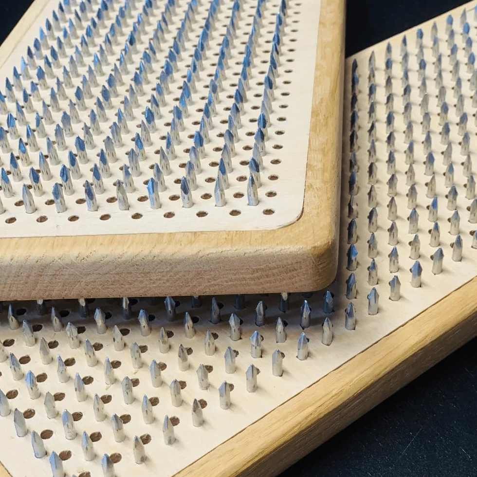Tablica do medytacji Sadhu z podziałką gwoździa 10 mm.