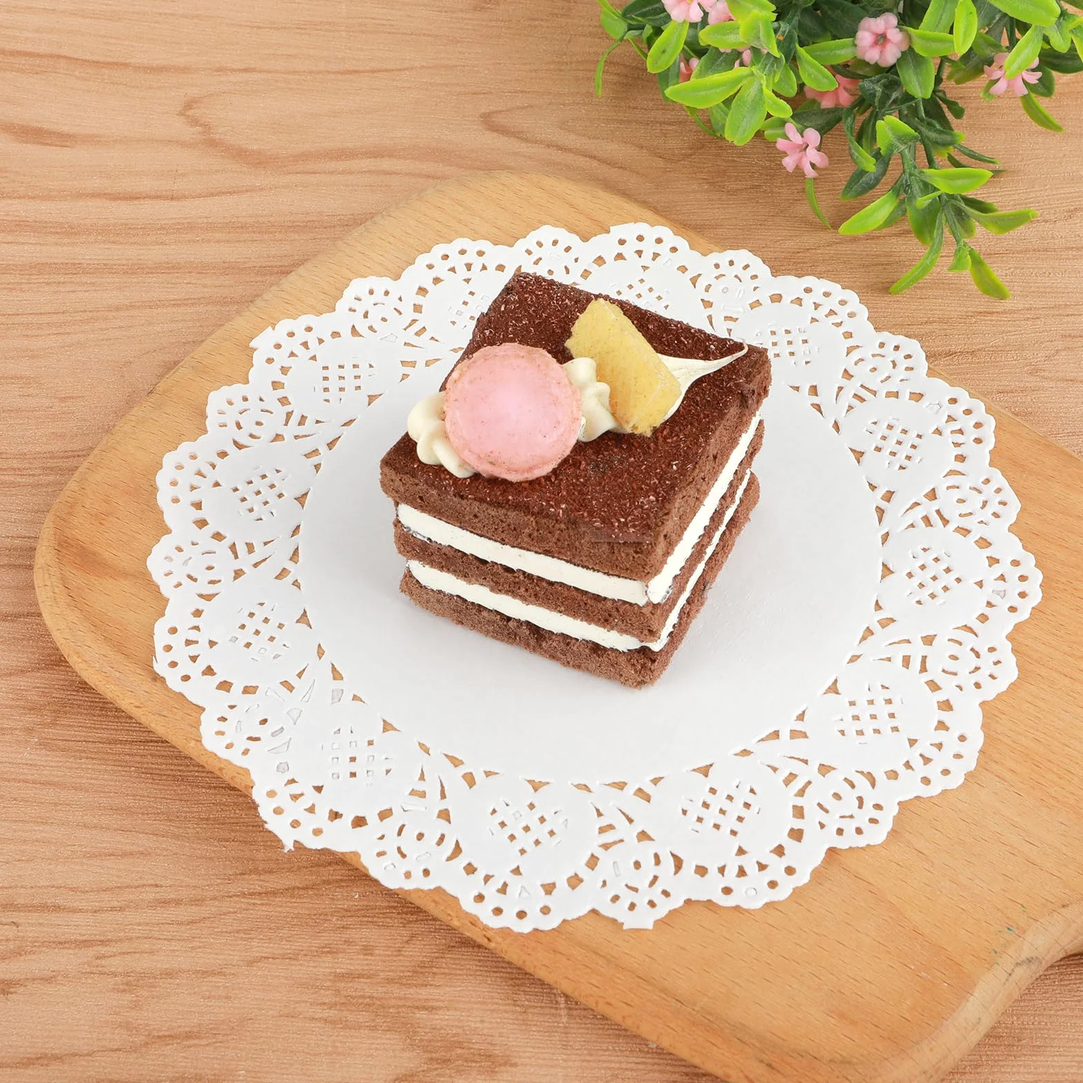 Jeffdad 150 szt. papierowych serwetek w różnych rozmiarach – 11,4 cm / 16,5 cm / 21,5 cm do żywności, stołów, talerzy, ciast, deserów, rękodzieła