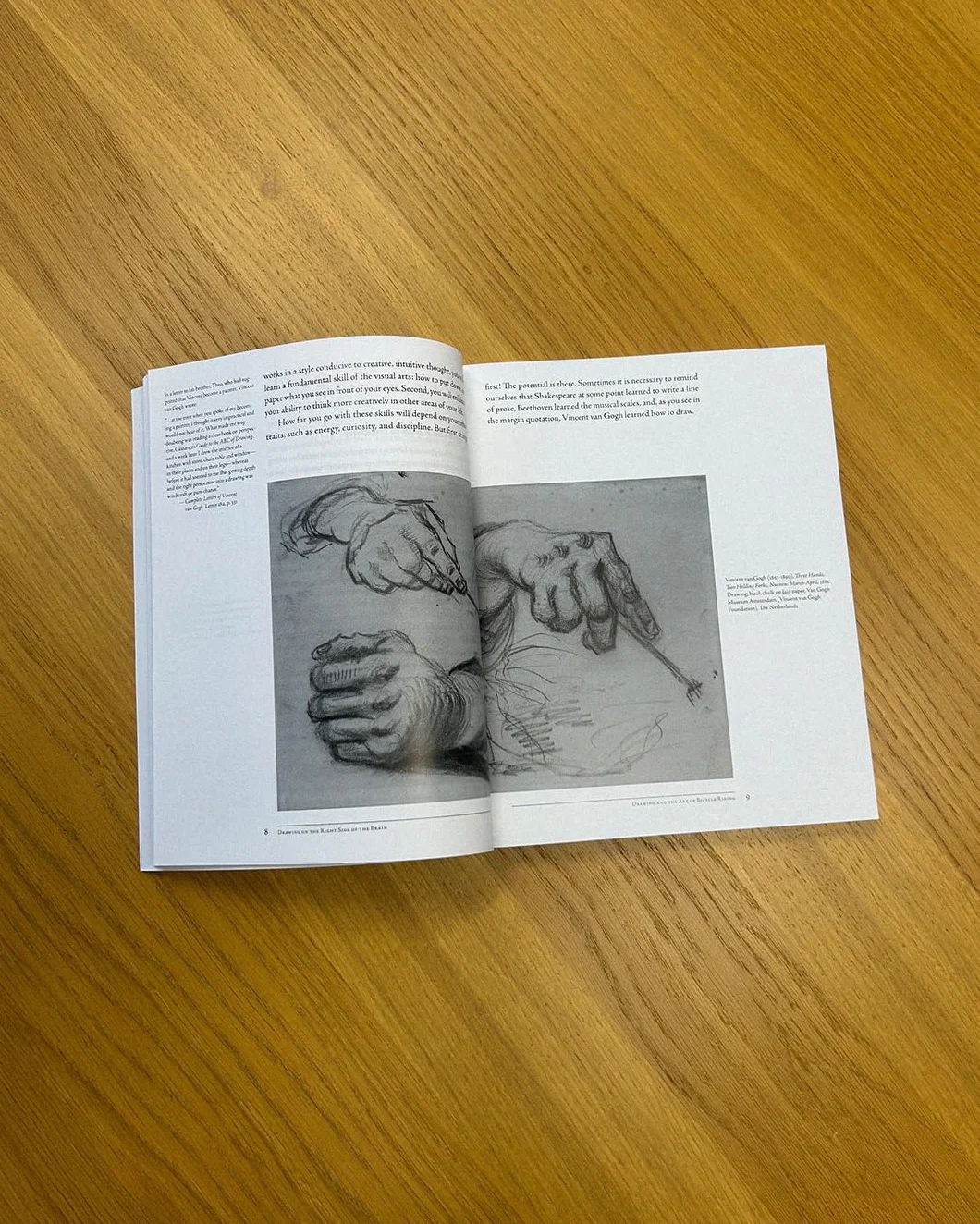 Drawing on the Right Side of the Brain: A Course in Enhancing Creativity and Artistic Confidence: The Definitive 4th Edition