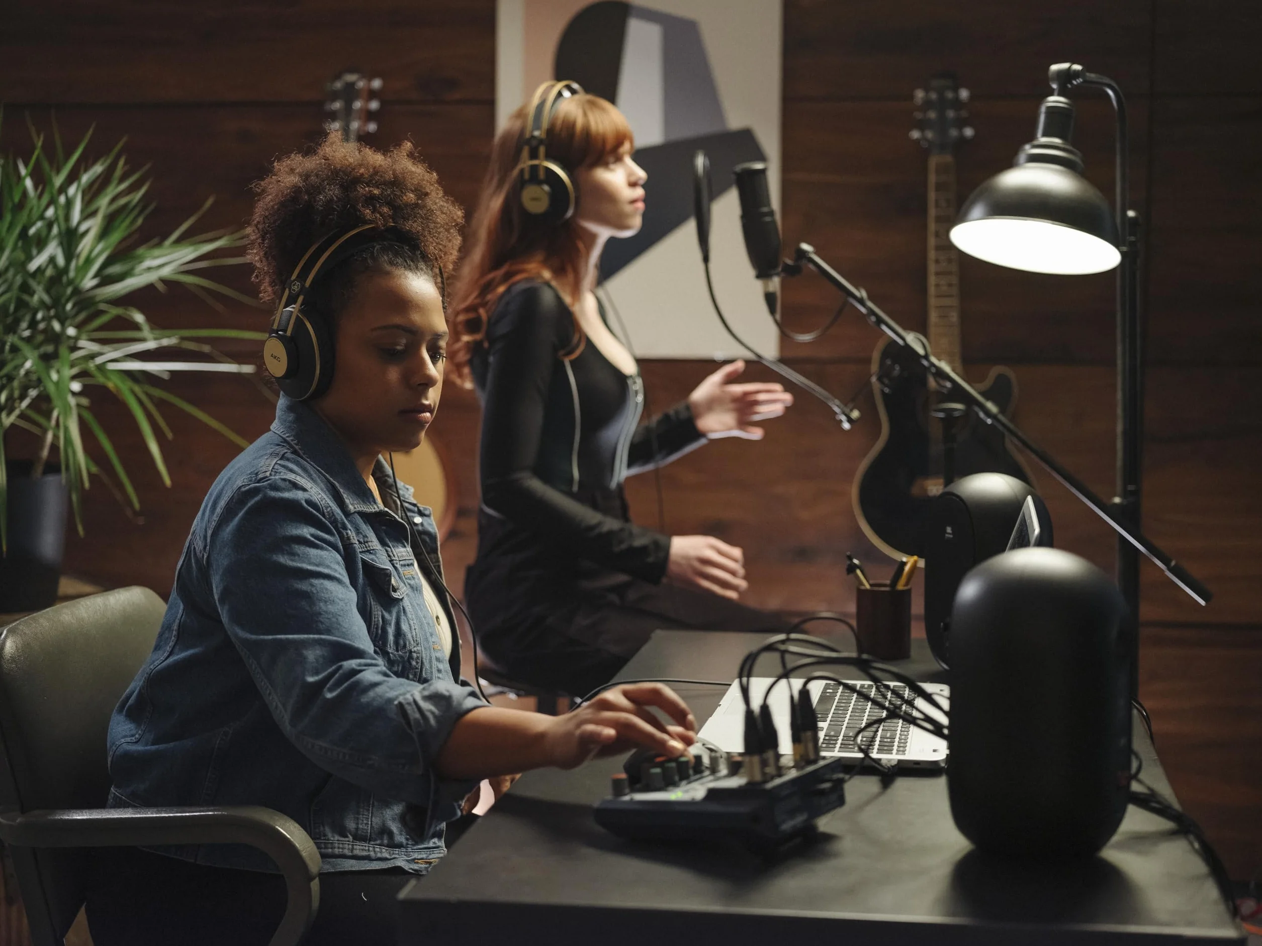 AKG P120 - Mikrofon pojemnościowy z dużą membraną