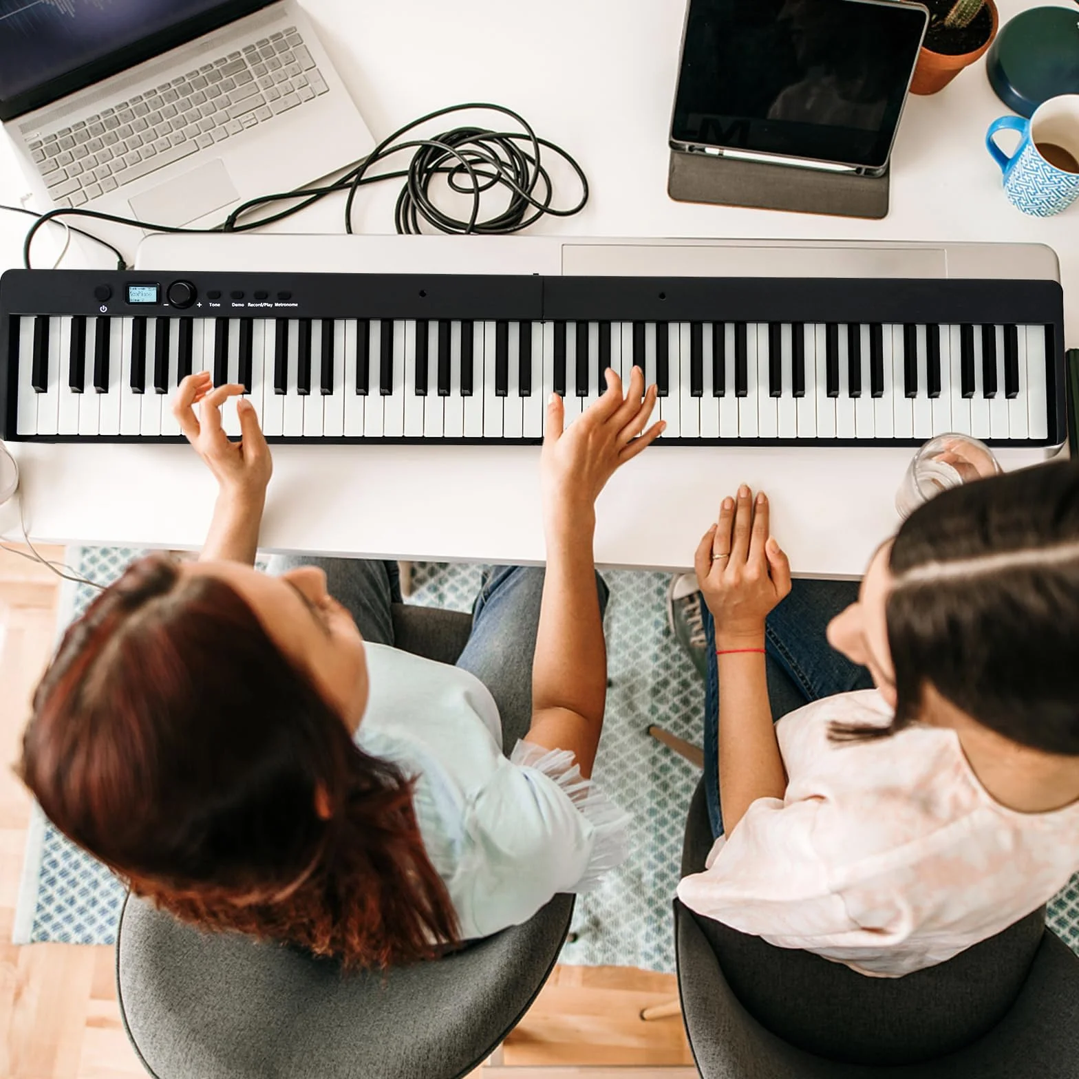 KOMFOTTEU Pianino cyfrowe 88 klawiszy, składane elektroniczne pianino, elektroniczne pianino, przenośne cyfrowe keyboard z pedałem sustain, 20 demo/ 128 rytmów Zestaw pianino cyfrowego (Czarny)