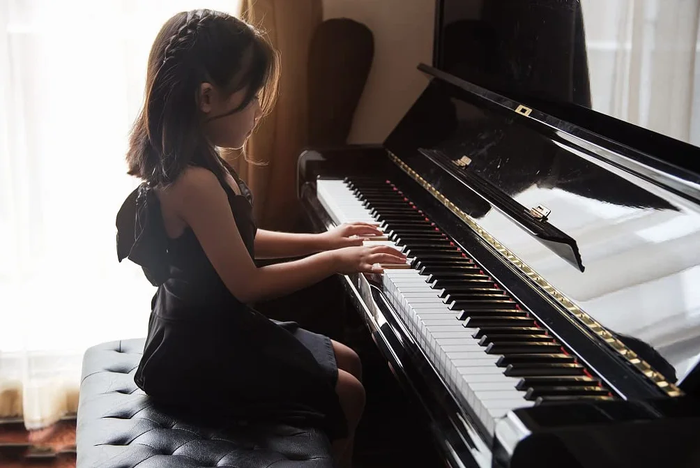 Etykiety na klawiaturę fortepianową, zdejmowane silikonowe naklejki na klawiaturę fortepianową wielokrotnego użytku, 88 pełnowymiarowe, naklejki na klawisze fortepianowe dla dzieci, początkujących, tęcz