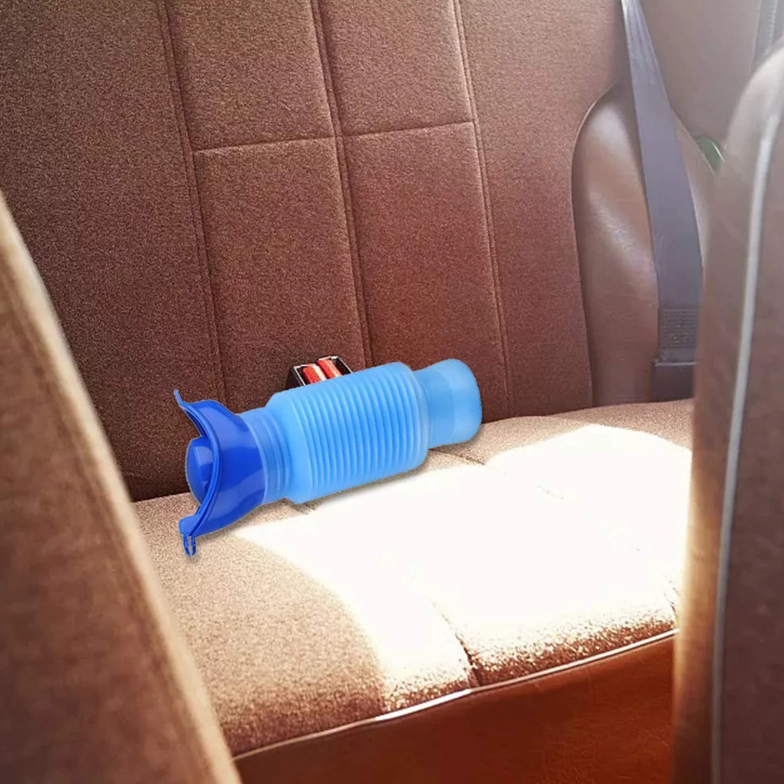Termokurczliwy pisuar, wielokrotnego użytku, przenośna toaleta, termokurczliwa toaleta toaletowa, chowany pisuar, butelka na nocnik dla dzieci, dorosłych, kobiet, kemping, podróż (750 ml) niebieski