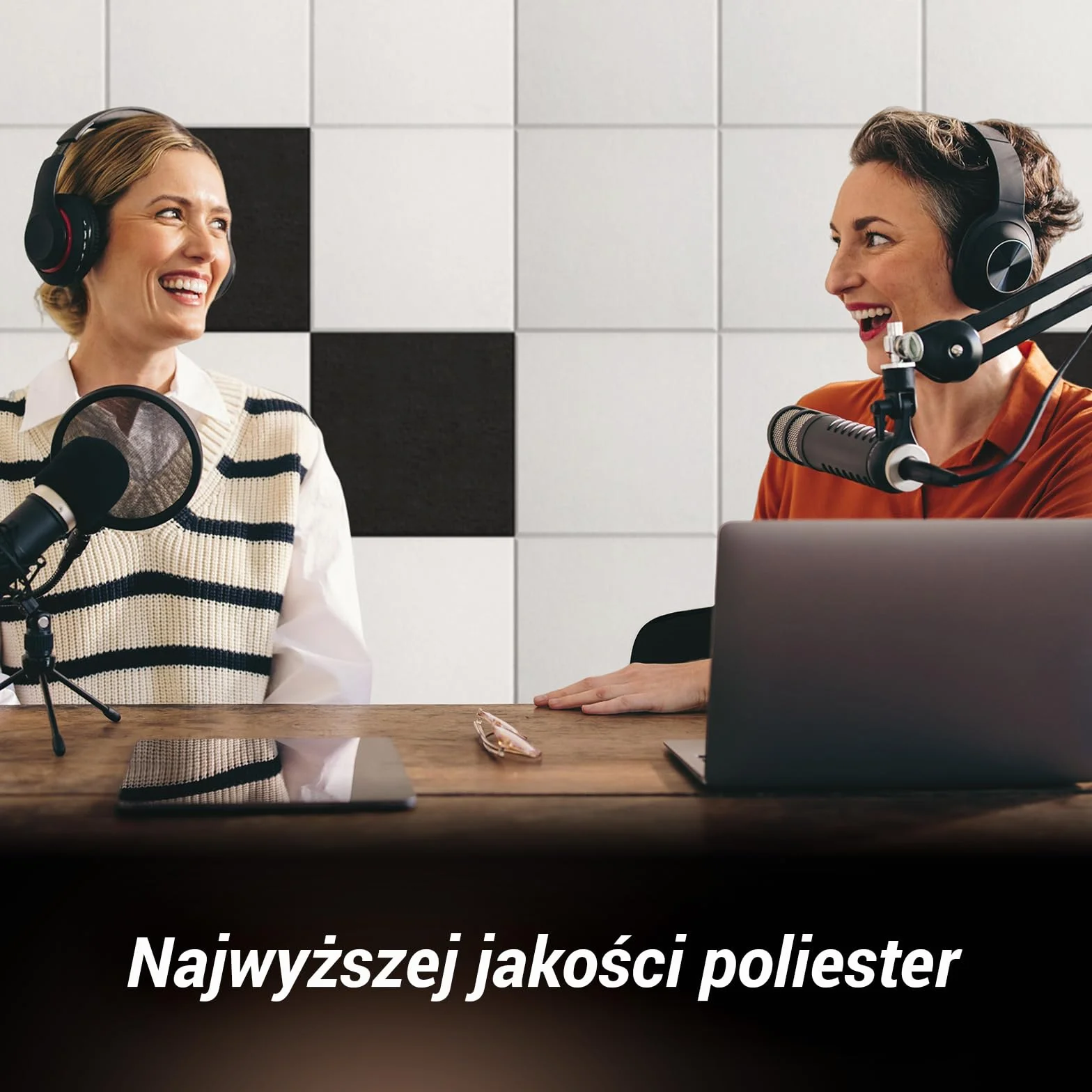 18 Pakietów Samoprzylepnych Paneli dźwiękochłonnych, TONOR 30x30x0,9 cm Kwadratowe Panele Dźwiękochłonne, Panele Dźwiękochłonne o Wysokiej Gęstości do Studia Nagrań, Domu, Biura, Biały