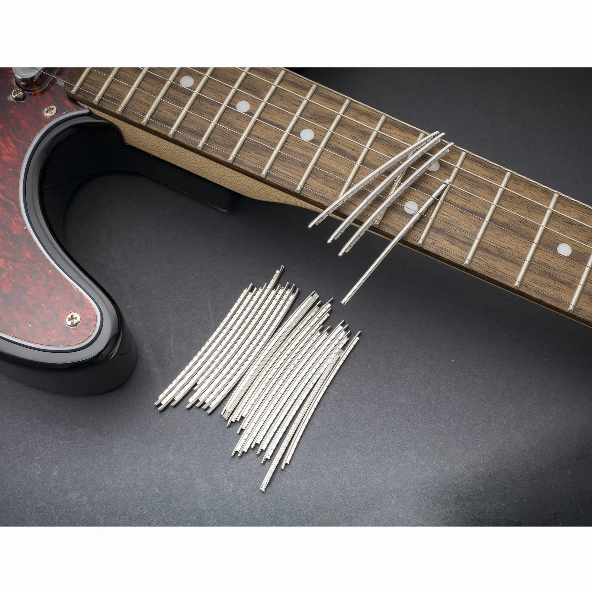 Musiclily Pro 2,4 mm Stal Nierdzewna Drut Progowy Gitara Medium Fret Wire do Gitary Fender(Zestaw 24 szt)