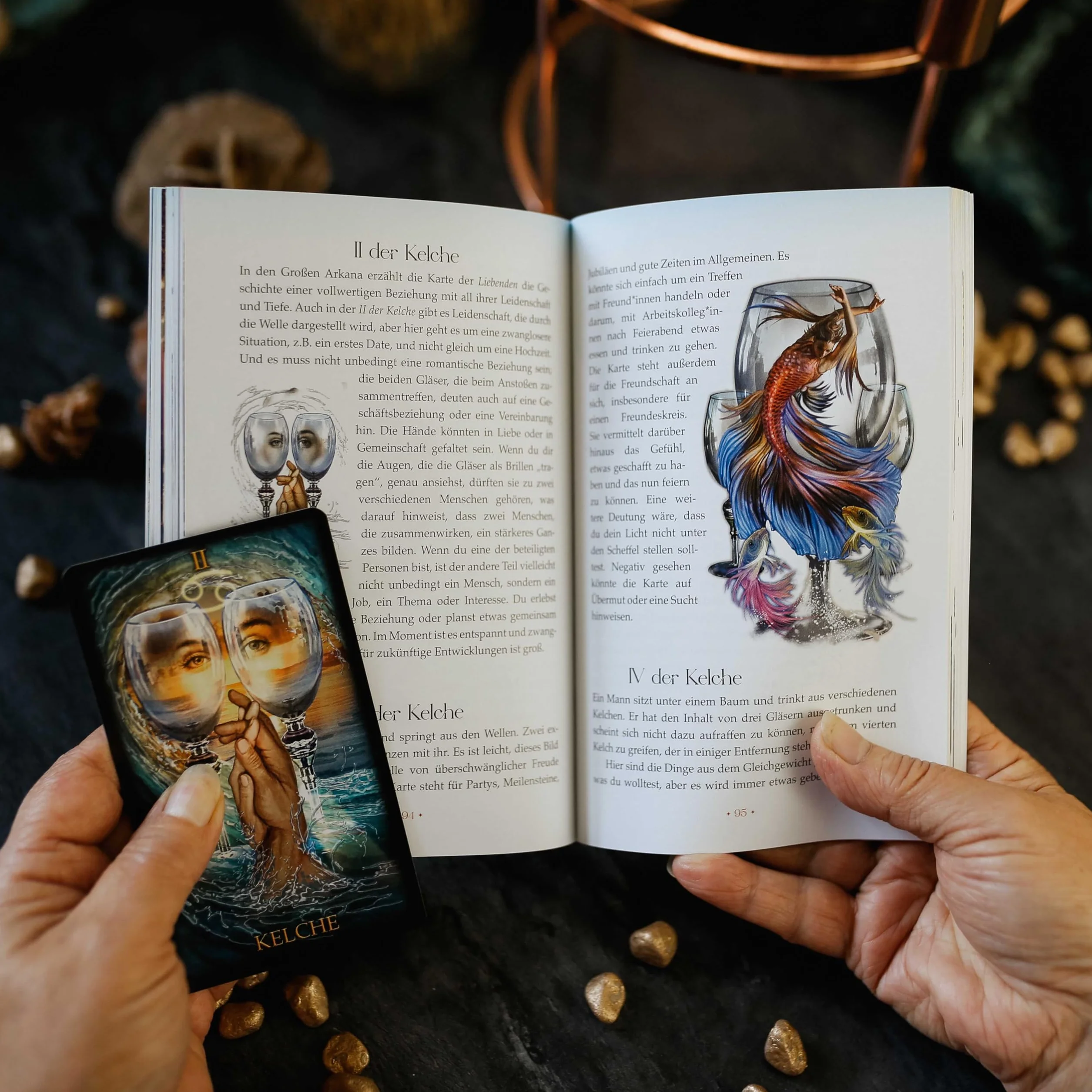 Marchetti Tarot - Folge deiner Intuition!: 78 Tarotkarten und 144-seitiges Buch, Stülpdeckelschachtel mit Spotlack