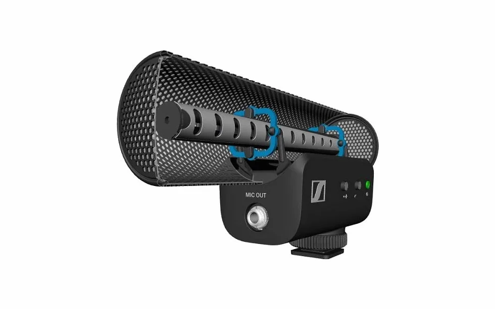 Sennheiser MKE 400 kierunkowy mikrofon do kamery strzelby, wbudowana ochrona przed wiatrem i amortyzacja wstrząsów, dla vlogerów i twórców, 3,5 mm kable TRS i TRSS w zestawie, czarny (508898)