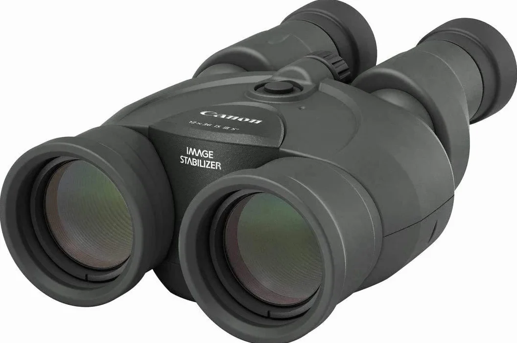 Canon 12 x 36 IS III lornetka (12-krotne powiększenie, skala polowa, precyzyjny wygląd, stabilizator obrazu, ręczna regulacja ostrości, korekcja dioptryny, porroprisma II), czarna